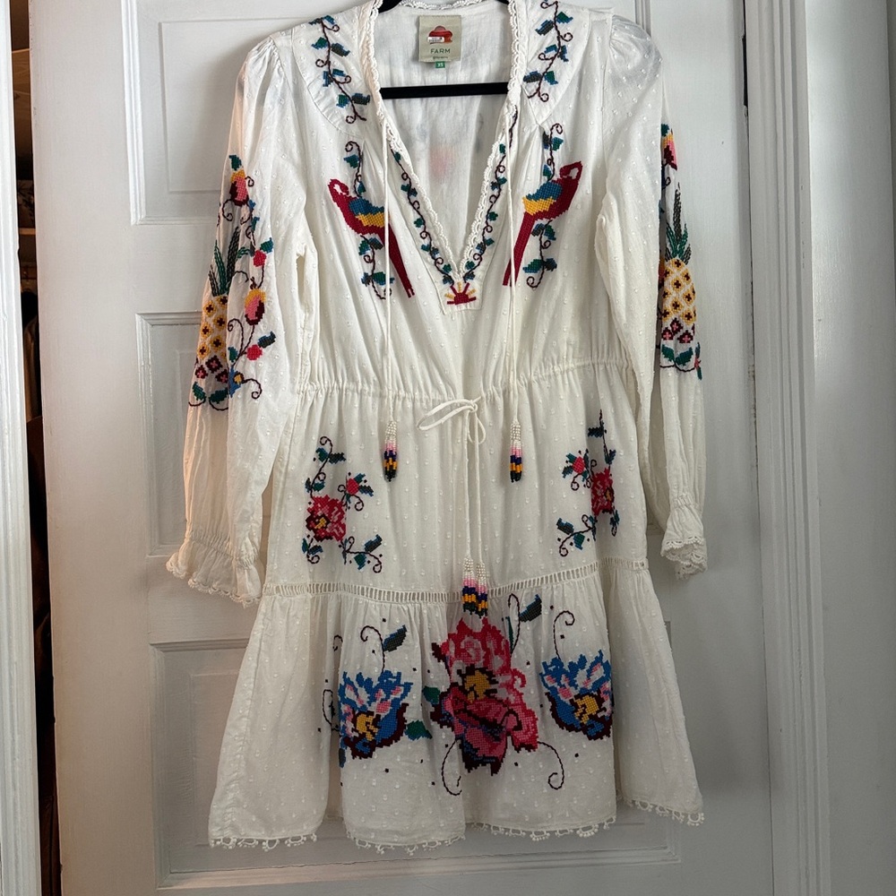 Farm Rio Macaw cross stitch Embroidered White Boho Dress XS